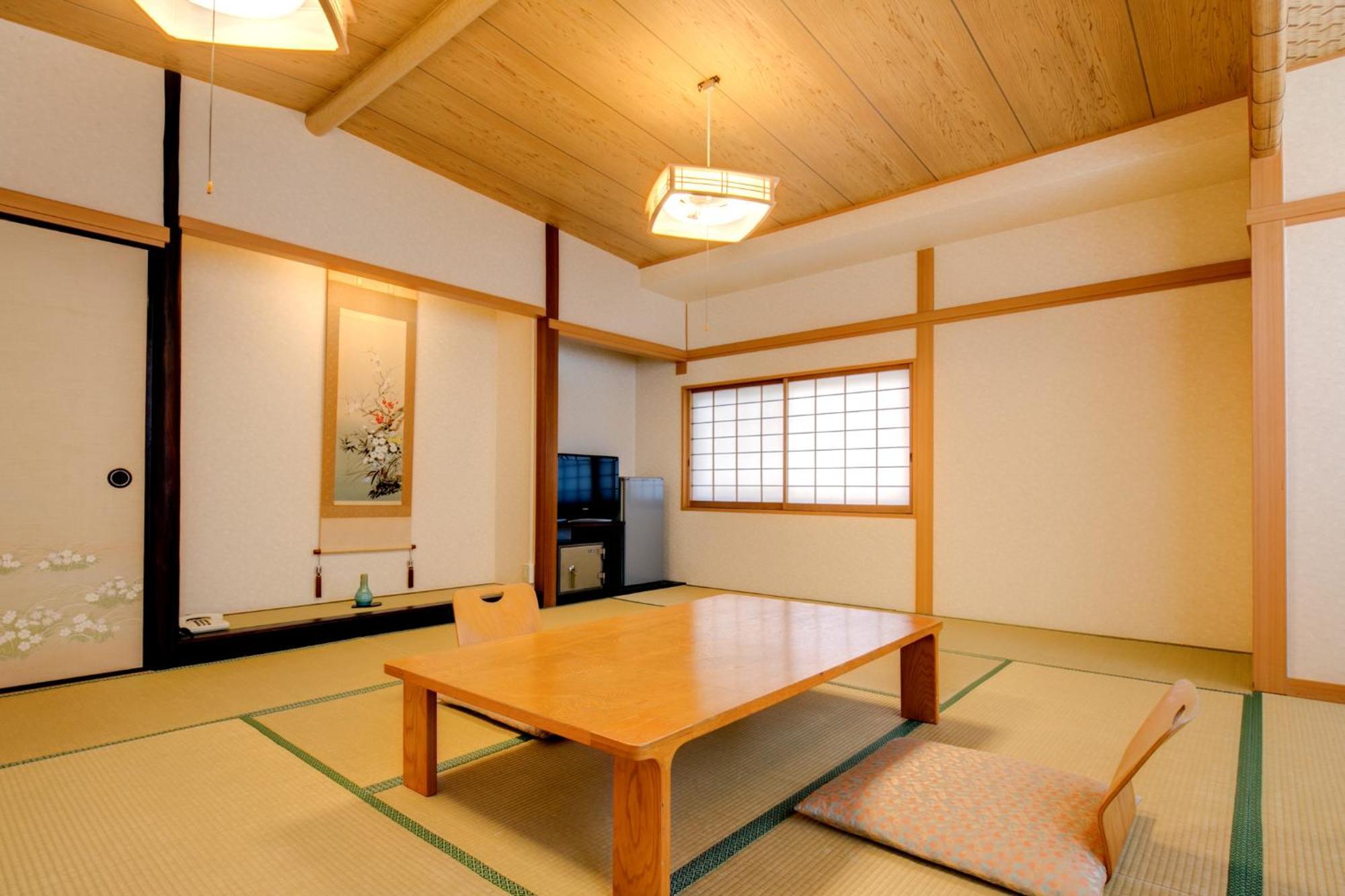 Yugawara-Onsen Manyoso Hotel Bagian luar foto